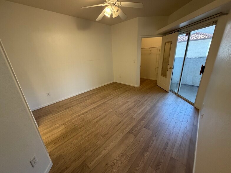 Building Photo - 2975 Bluegrass Ln