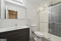 Building Photo - 1705 W Seybert St