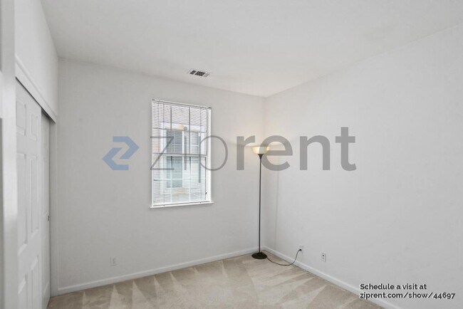 Building Photo - 5536 Cooney Pl