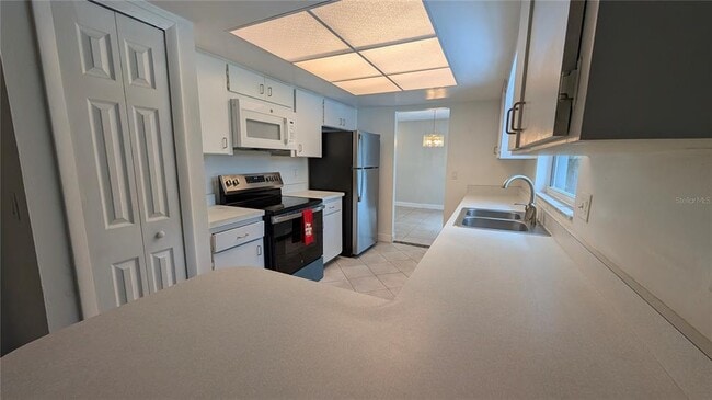 Building Photo - 607 Parkwood Ave