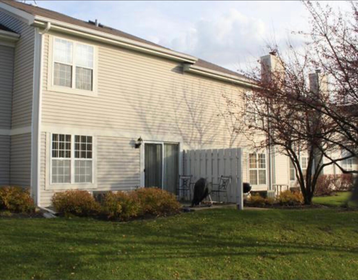 Building Photo - 374 Winfield Ct