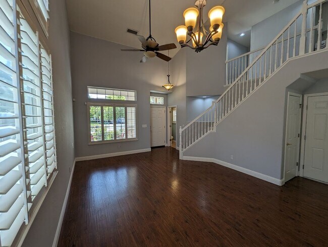 Building Photo - Available around mid November- Beautiful 3...