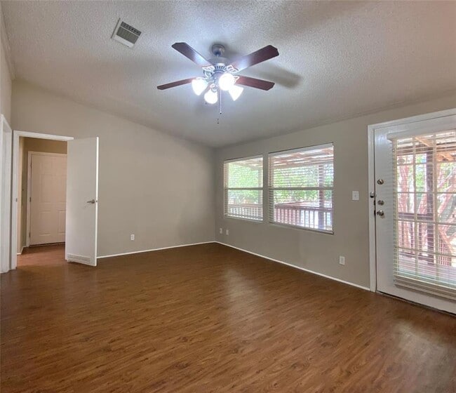 Building Photo - 1301 Lipan Trail