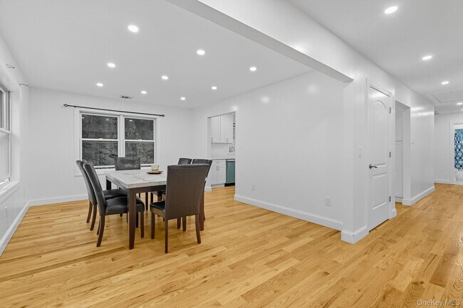 Building Photo - 171 Frederic St