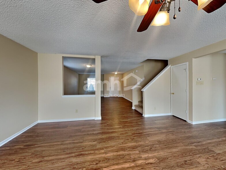 Building Photo - 3110 Brandenburg Dr