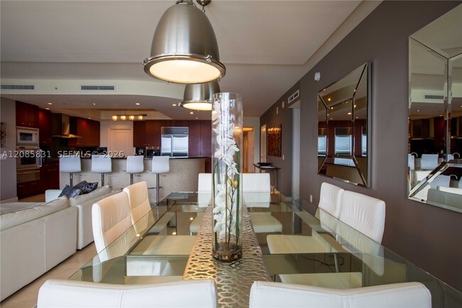 Building Photo - 6000 Island 2602 Is