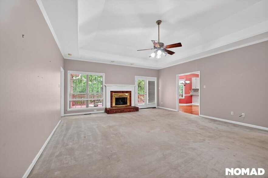 Building Photo - 1219 Loyola Dr