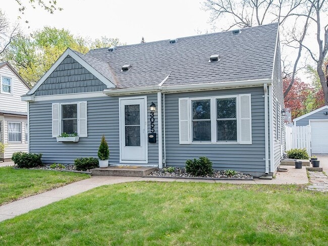 Building Photo - 3055 Utah Ave S