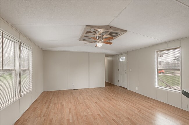 Building Photo - 1345 FM 405