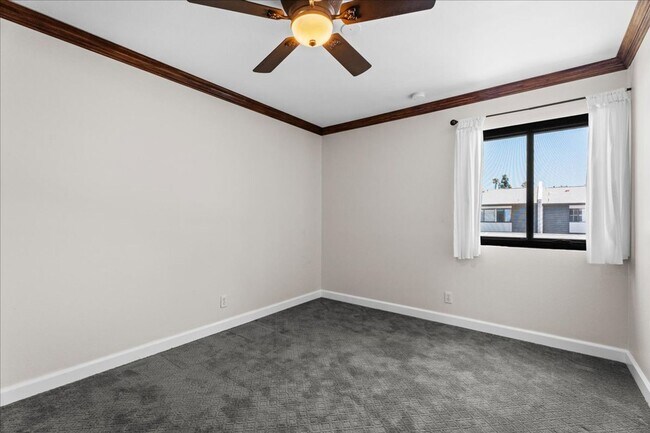 Building Photo - Updated Porter Ranch Townhome with Scenic ...