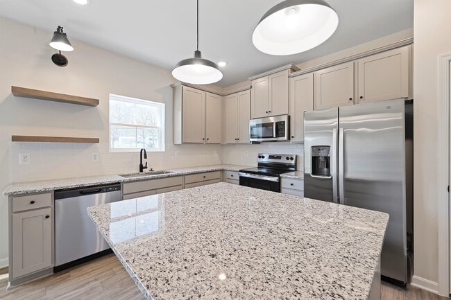 Building Photo - 214 Scoter Rd