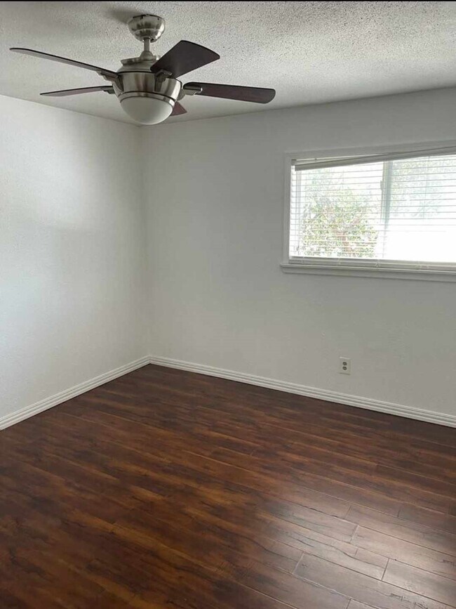 Building Photo - 1701 Upland Dr