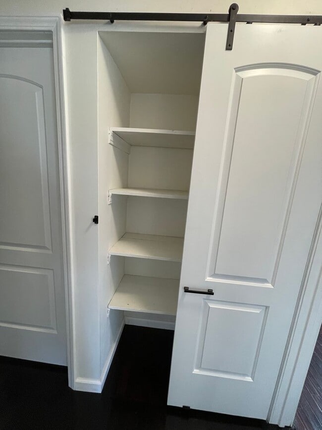 Building Photo - Newly Renovated 4-Bedroom Ranch with Basem...