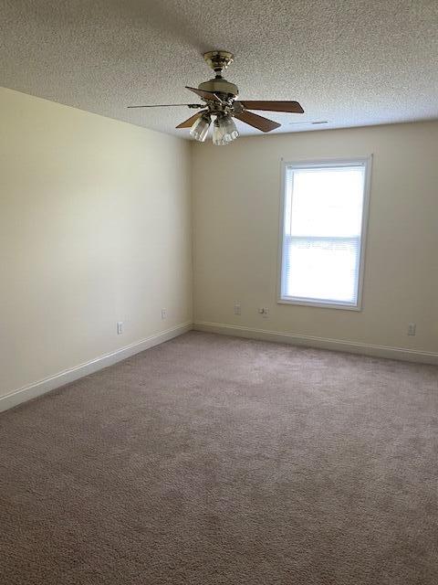 Building Photo - 3501 Beacon Dr
