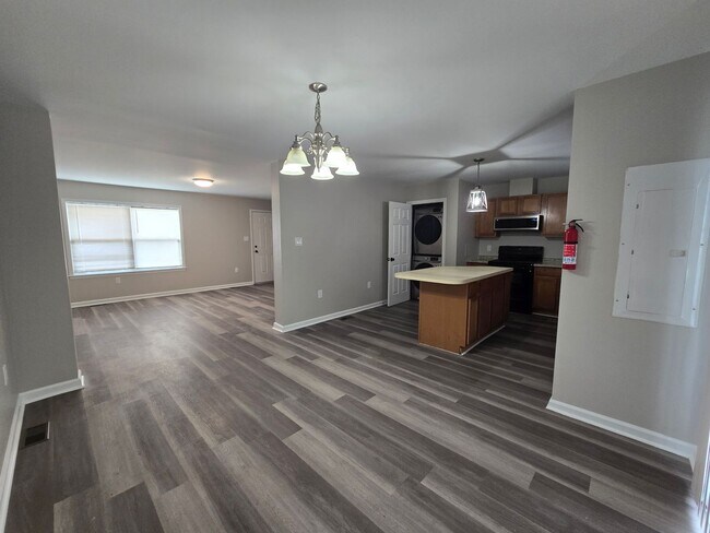 Building Photo - 1216 Superior Pointe Pl