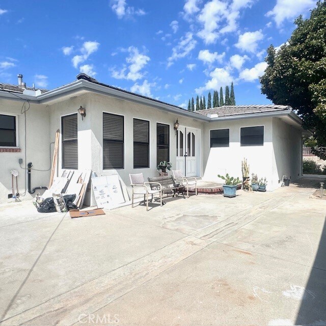Building Photo - 4840 Heleo Ave