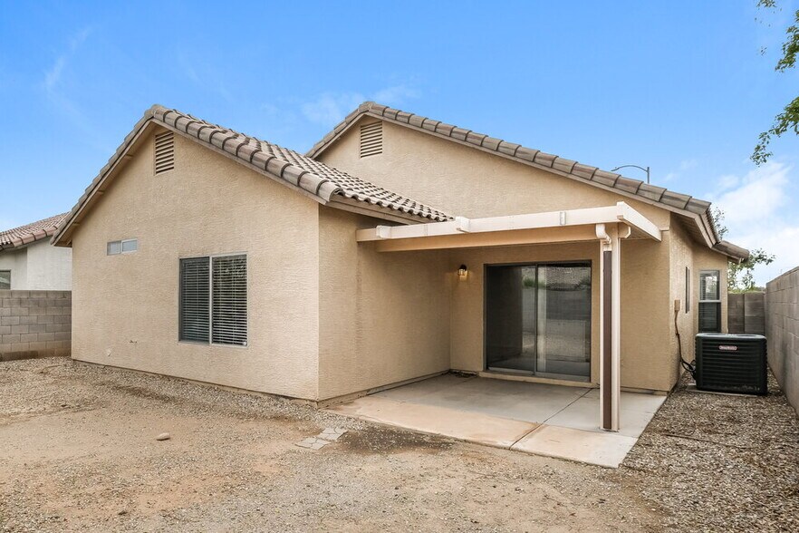 Building Photo - 3402 N 129th Dr