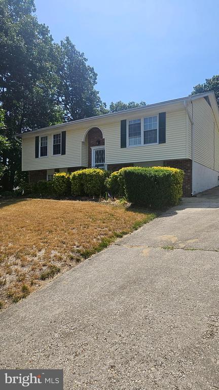Building Photo - 1511 Jomar Dr