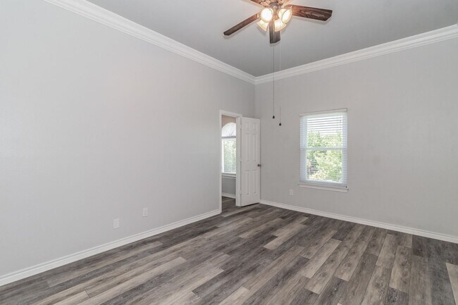 Building Photo - Birchman Place Townhomes - Now Leasing