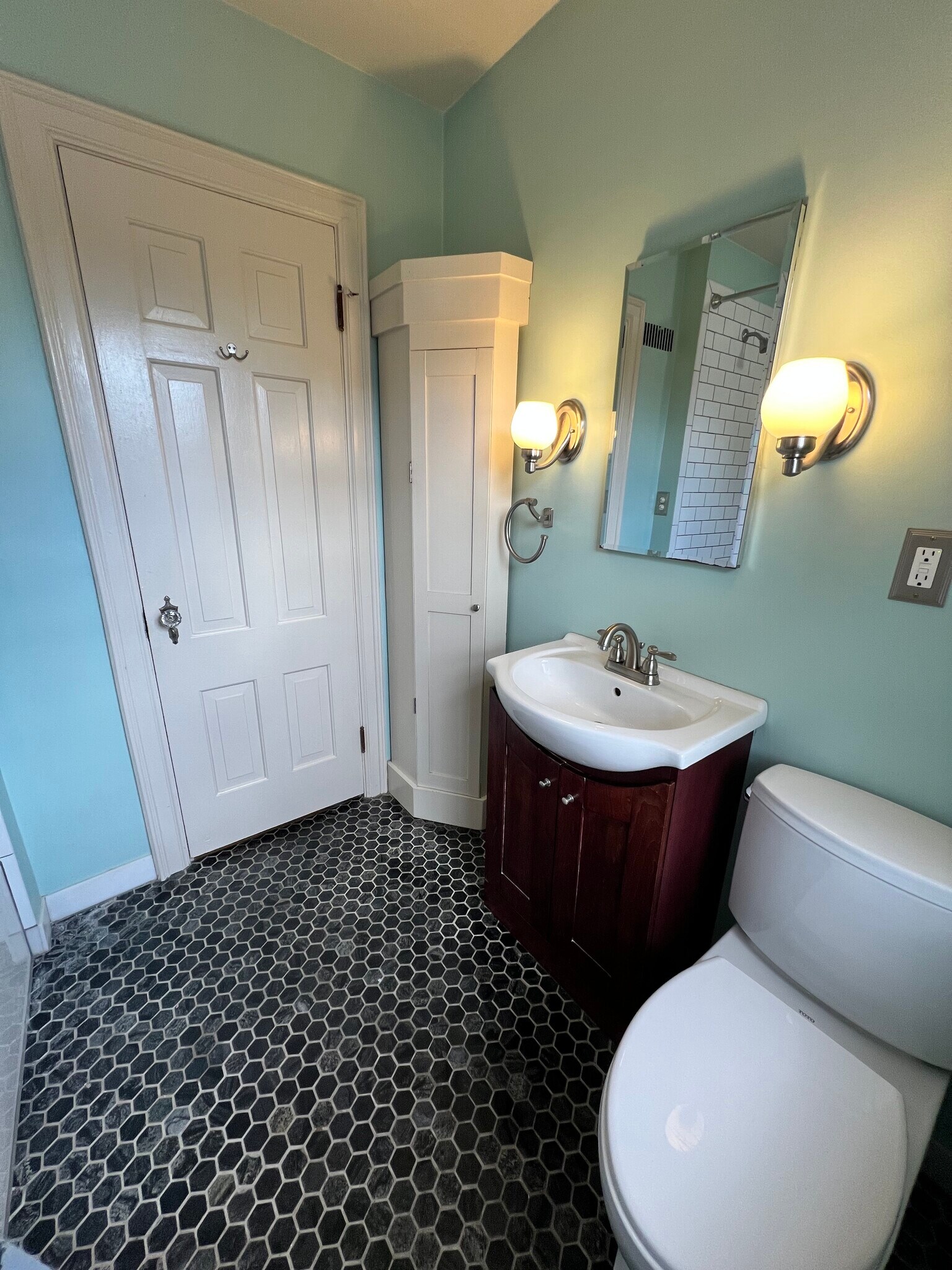 Upper bathroom - 6407 W Lloyd St