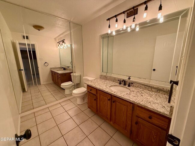 Building Photo - 763 Espada Dr