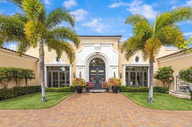 Building Photo - Luxury 5BR Grand Estate w/ Pool & Golf Sim...