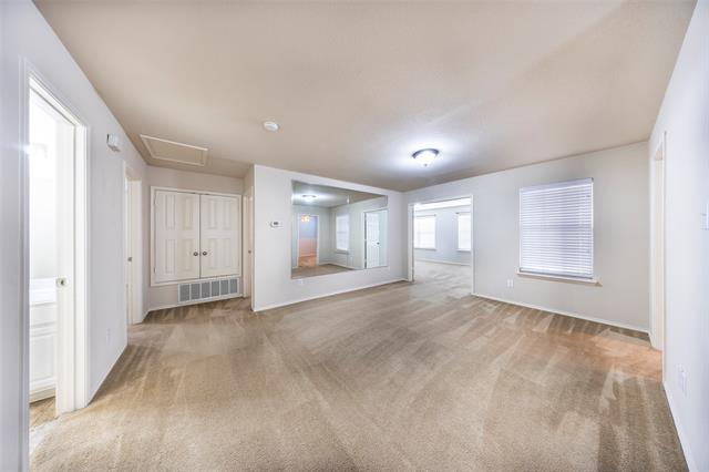 Building Photo - 5701 Quicksilver Dr