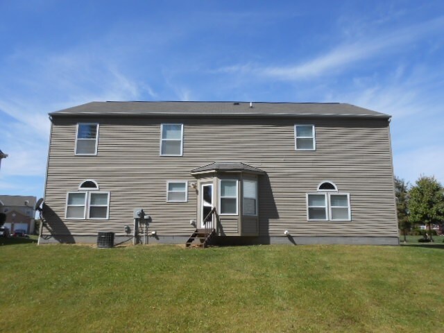Building Photo - 486 Zoar Street