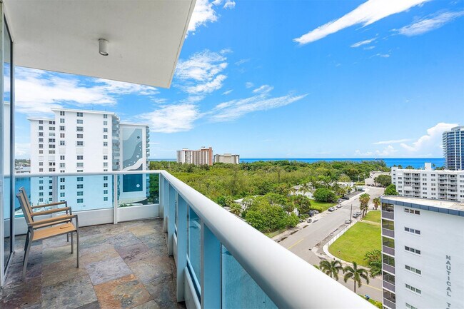 Building Photo - 715 Bayshore Dr