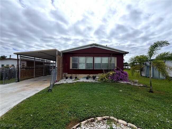 Primary Photo - 106 Gaslight Ave