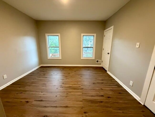 Building Photo - Completely Renovated 3-Bedroom Home for Lease - Call (313)429-3244