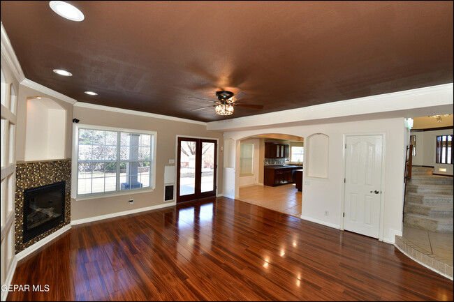 Building Photo - 7301 Corona Del Sol Dr