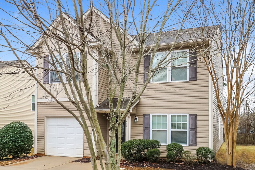 Building Photo - 7219 Waldon Park Lane