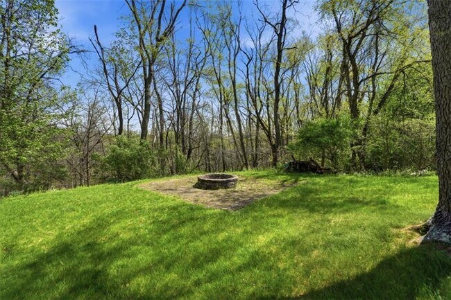 Building Photo - 108 Whitney Dr