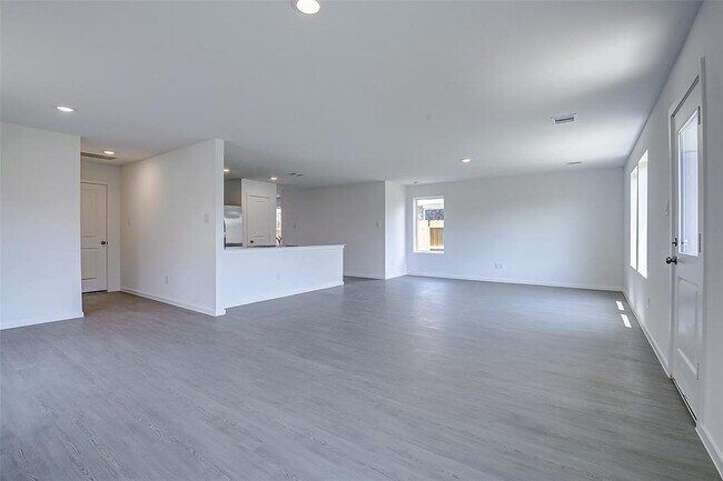 Building Photo - 28715 Texas Sparrow Ln