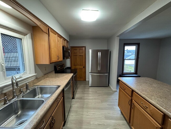 Building Photo - "Charming 3-Bedroom Haven with Gleaming Hardwood Floors in Newport, PA!"