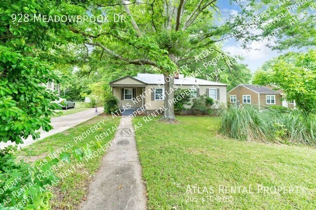 Building Photo - 928 Meadowbrook Dr