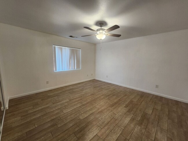 Building Photo - Newly Remodeled 3 Bedroom 2 Bath Home in C...
