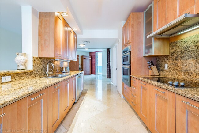 Building Photo - 801 Briny Ave