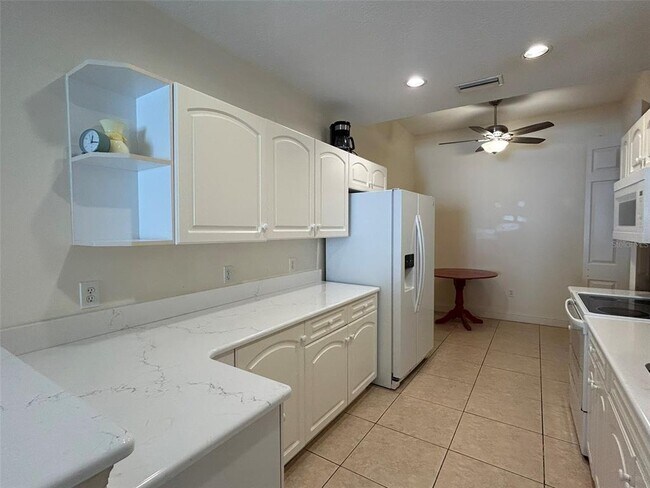 Building Photo - 3608 54th Dr W