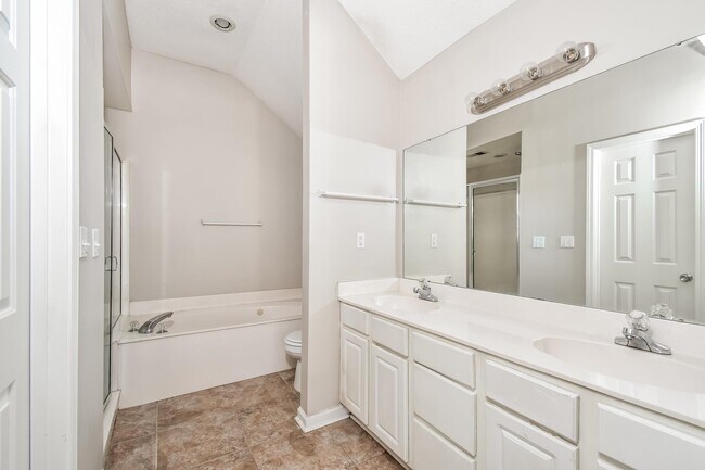 Building Photo - 9254 Tamhaven Dr