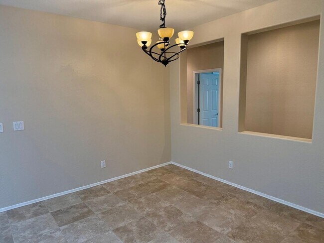 Building Photo - 1929 W Black Hill Rd