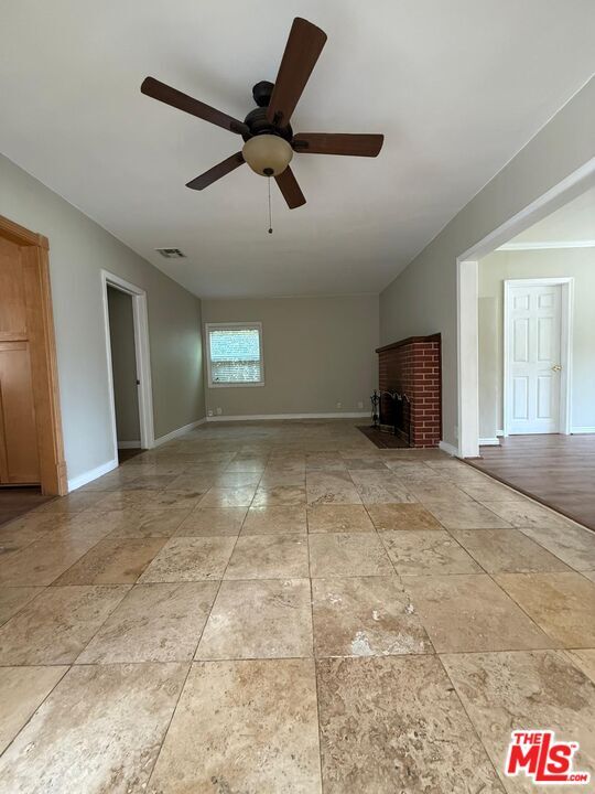 Building Photo - 14409 Hatteras St
