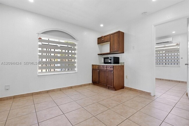 Building Photo - 10124 NW 127th St