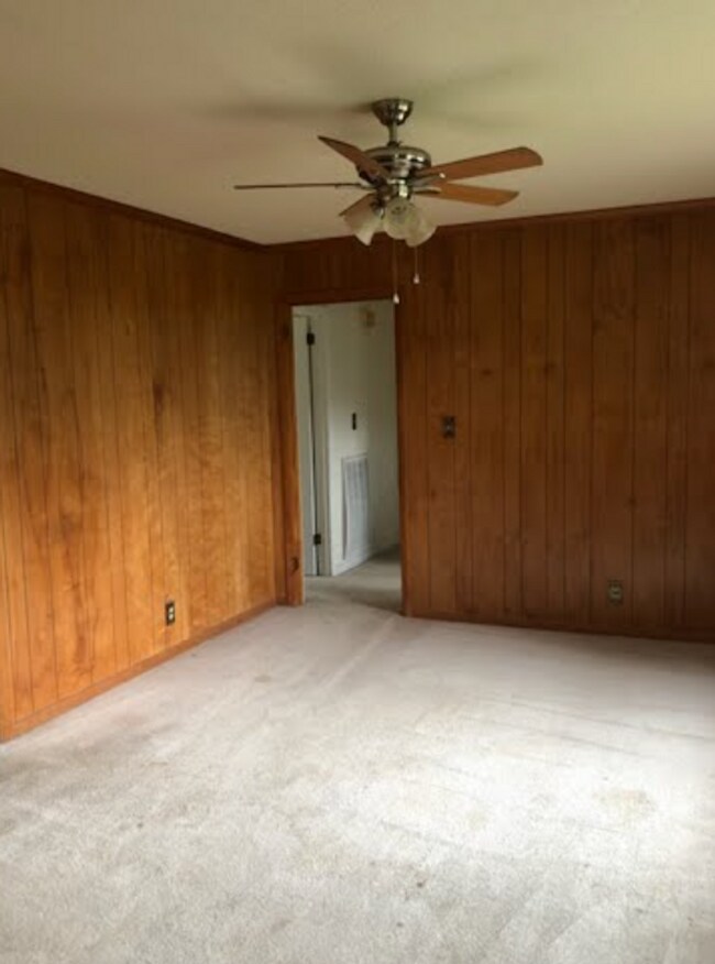 Building Photo - 408 Melinda Dr