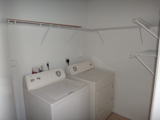 Building Photo - 4929 N Harbor Isles Dr