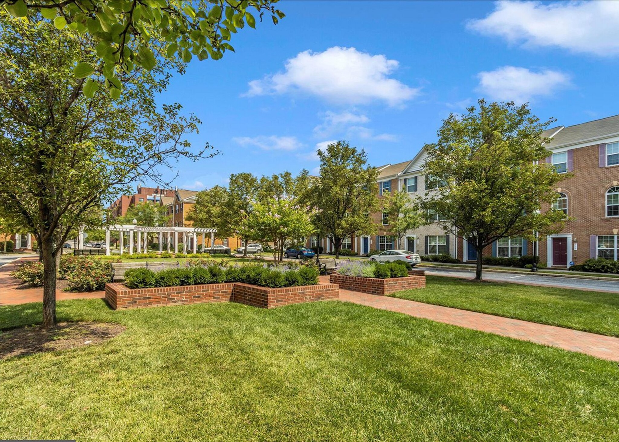 Building Photo - 819 Ramsay St