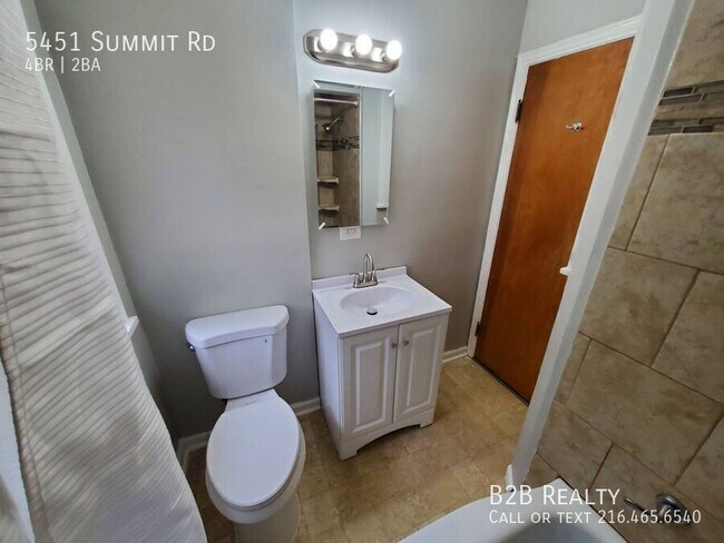 Building Photo - 5451 Summit Rd