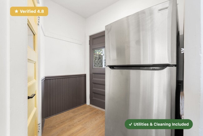 Building Photo - Furnished Bedroom with Private Bath in Jamaica Plain