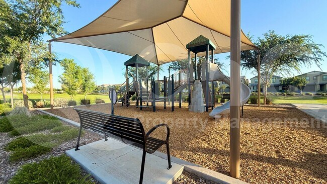 Building Photo - 1068 E Sabino Dr